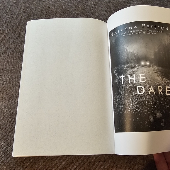 The Party Natasha Preston - Picture 6 of 7